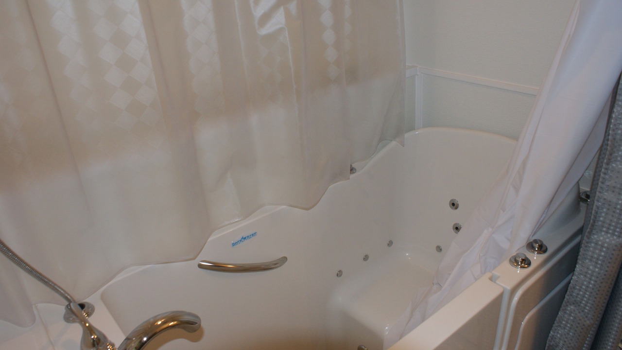 Photo of Bathroom in Smyrna
