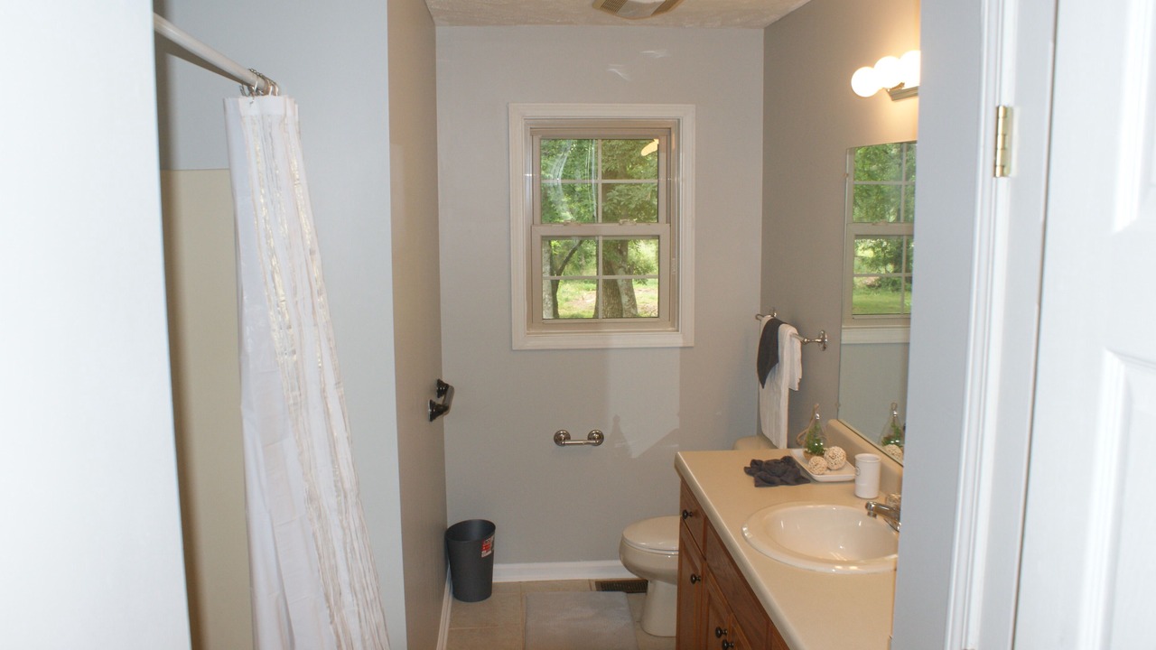 Photo of Bathroom in Smyrna