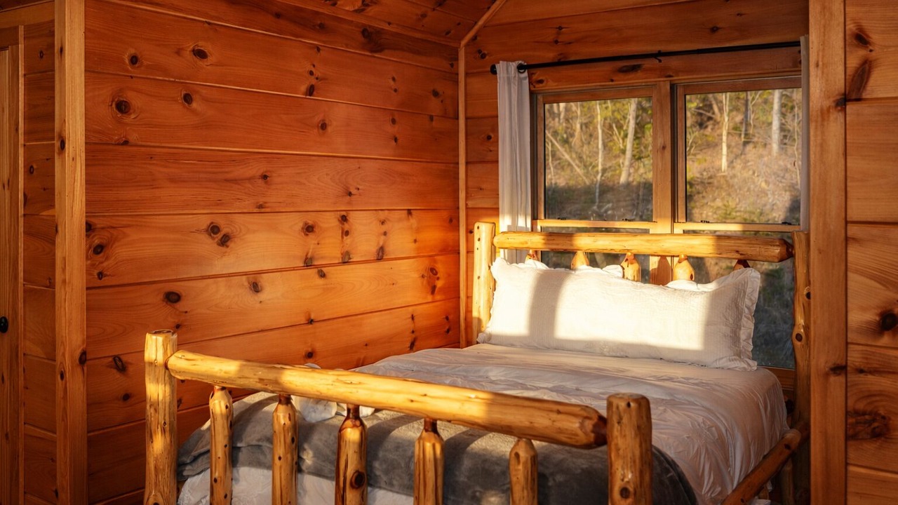 Photo of Bedroom in Dobson