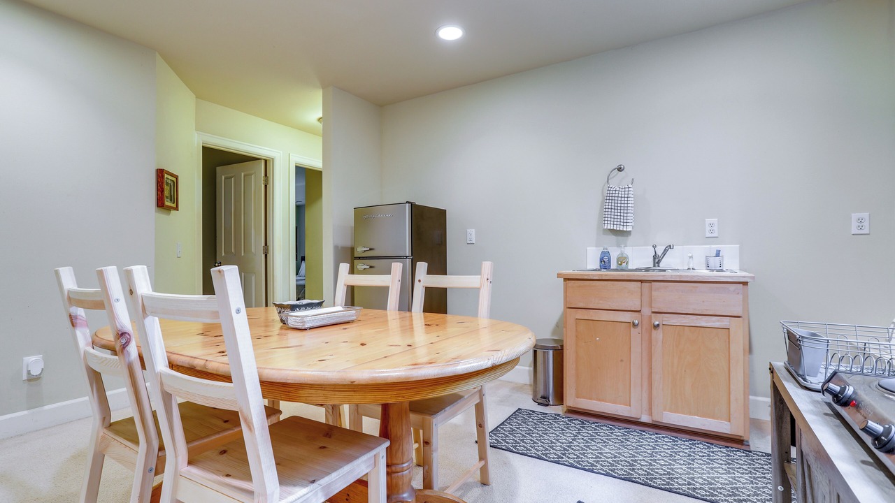 Photo of Others in Greenwood