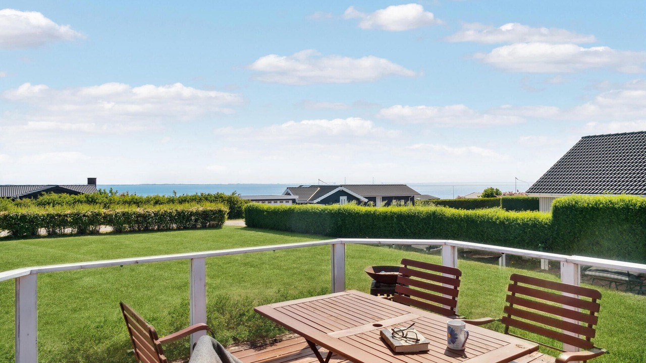 Photo of Others in Frolunde