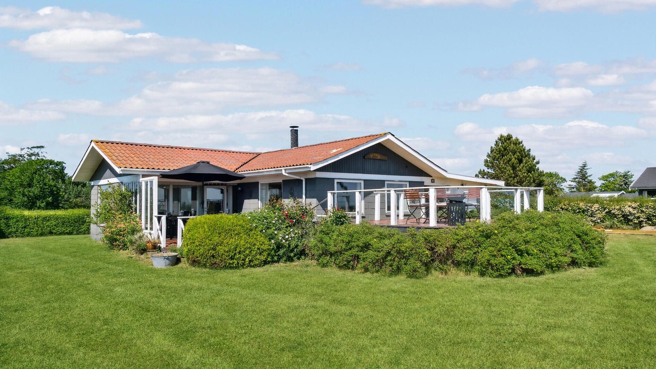 Photo of Others in Frolunde