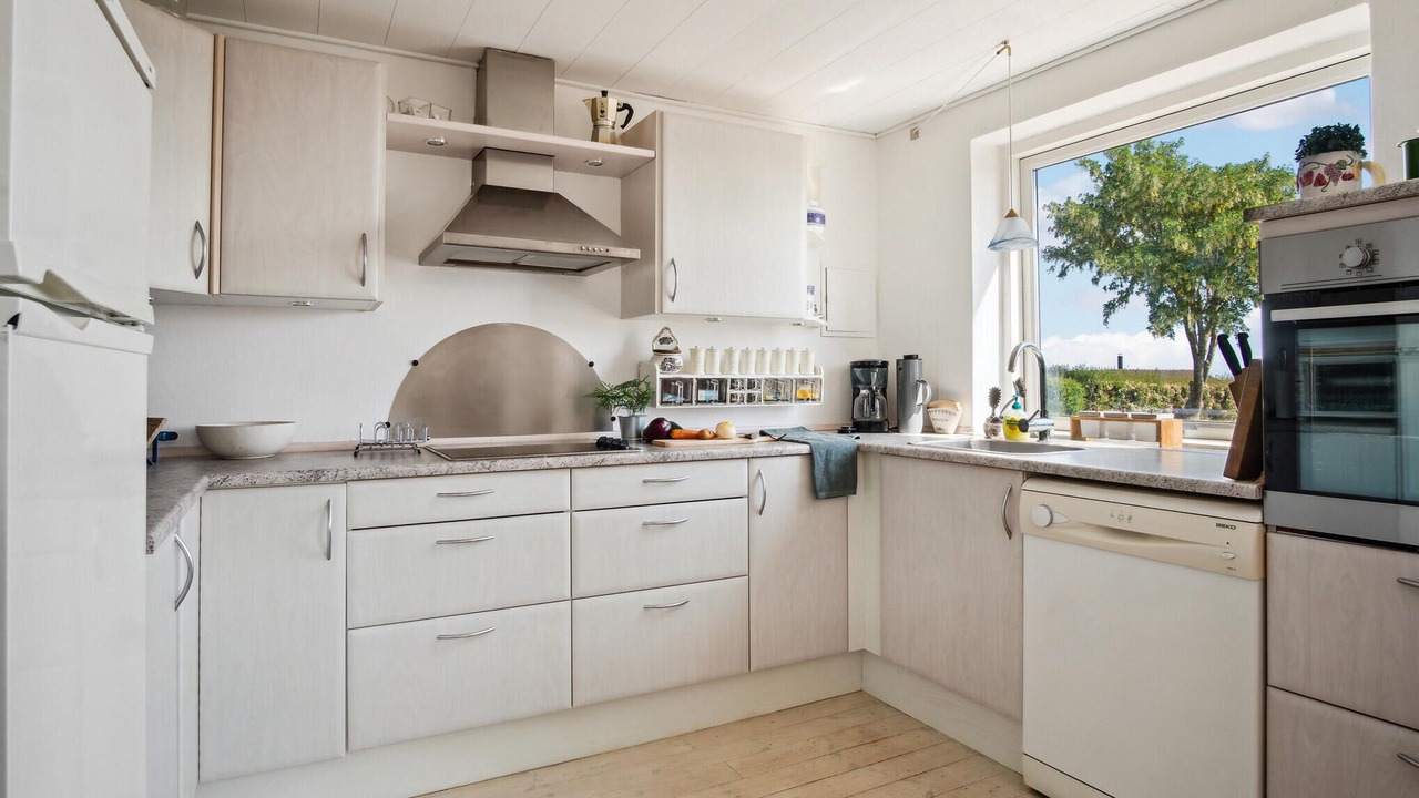 Photo of Others in Frolunde