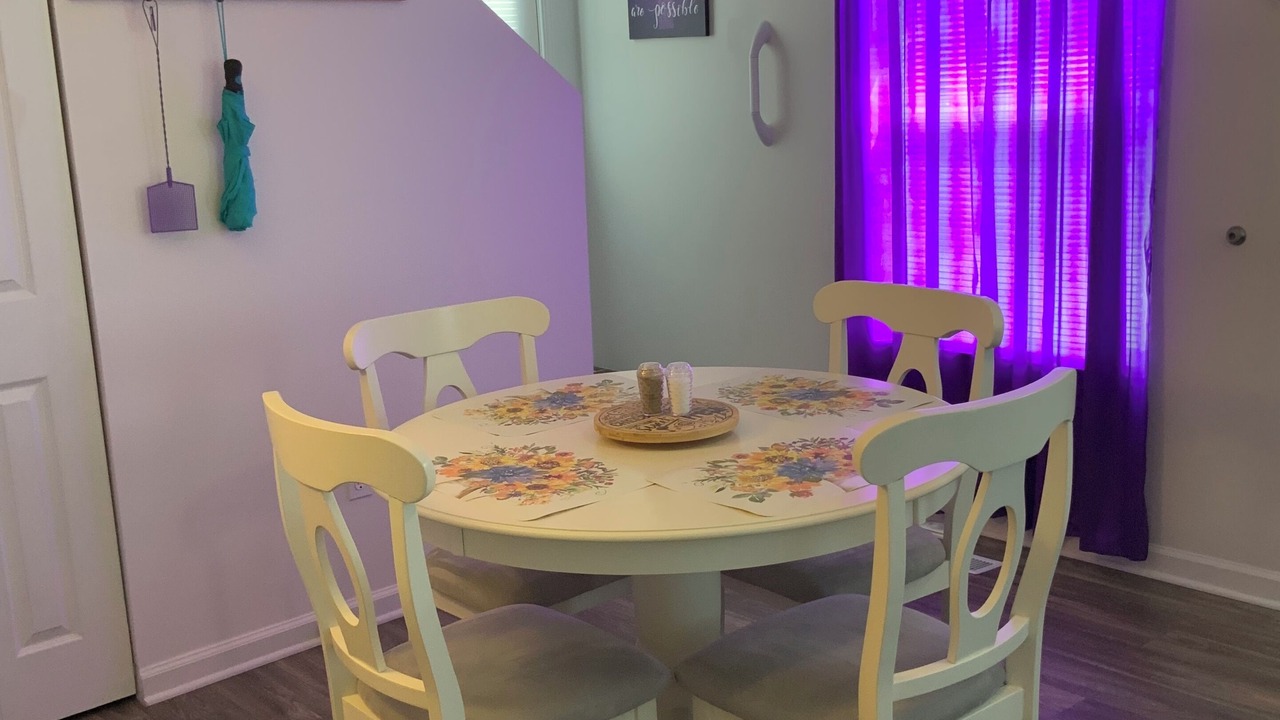 Photo of Others in Jamestown