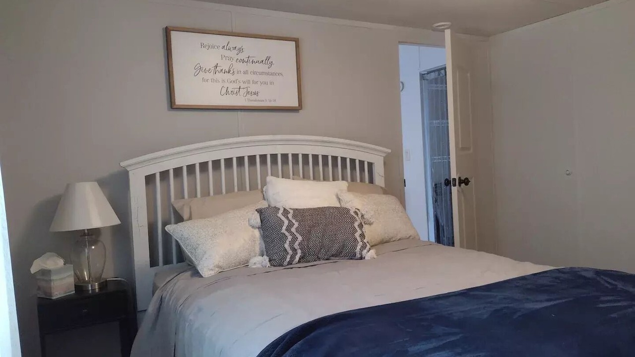 Photo of Bedroom in Bird In Hand