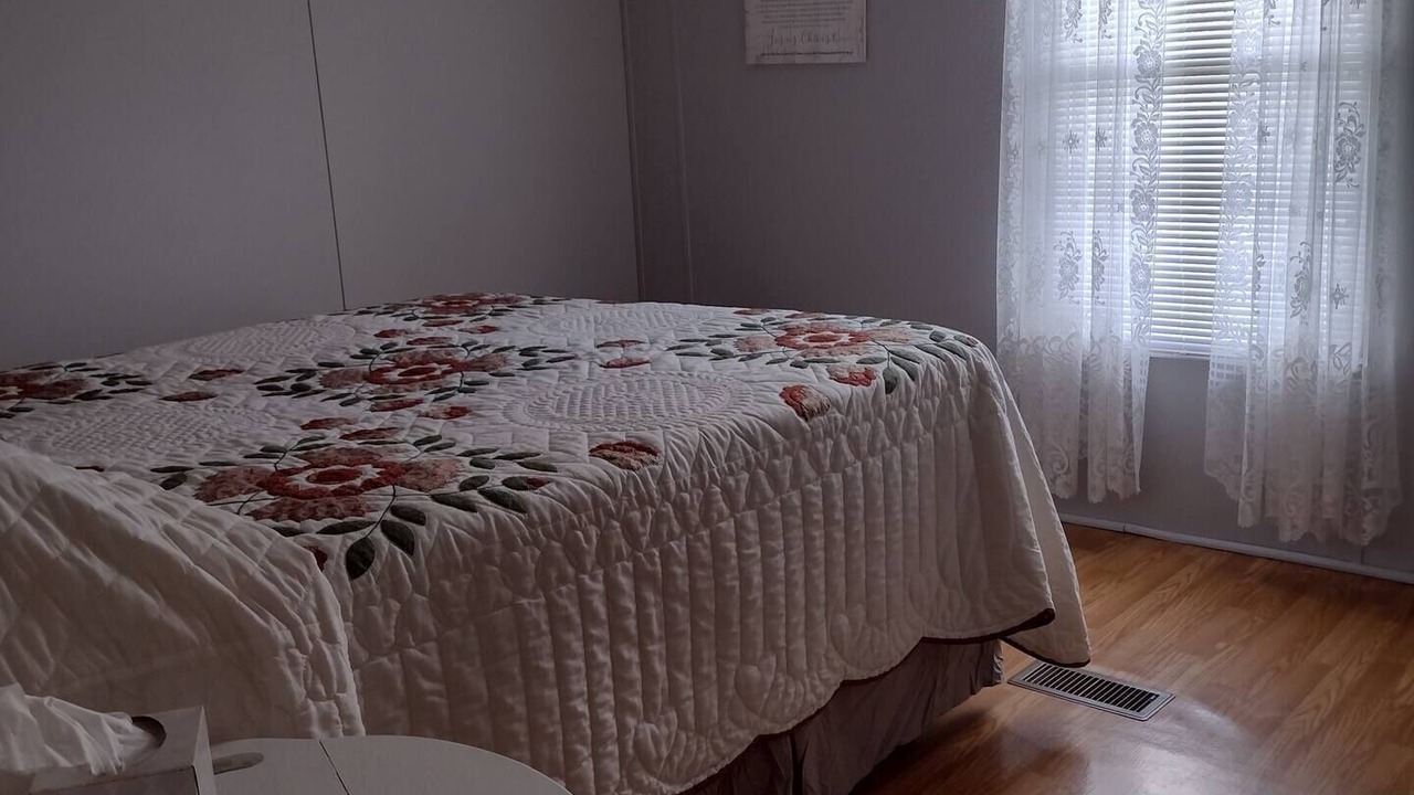 Photo of Bedroom in Bird In Hand