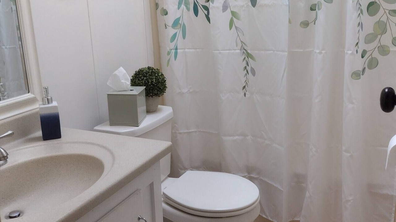 Photo of Bathroom in Bird In Hand