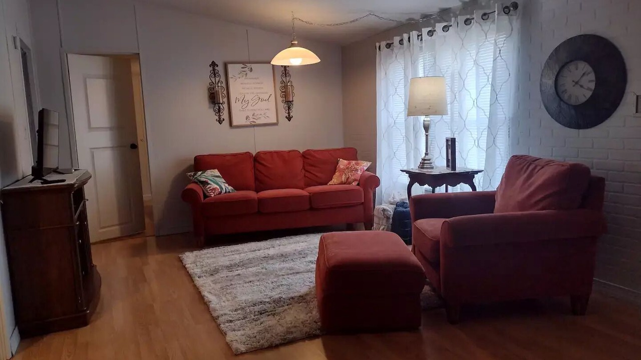 Photo of Livingroom in Bird In Hand