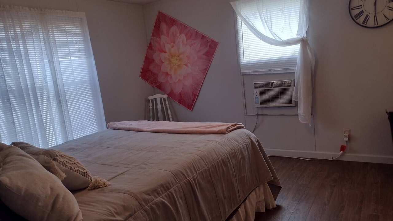 Photo of Bedroom in Bird In Hand