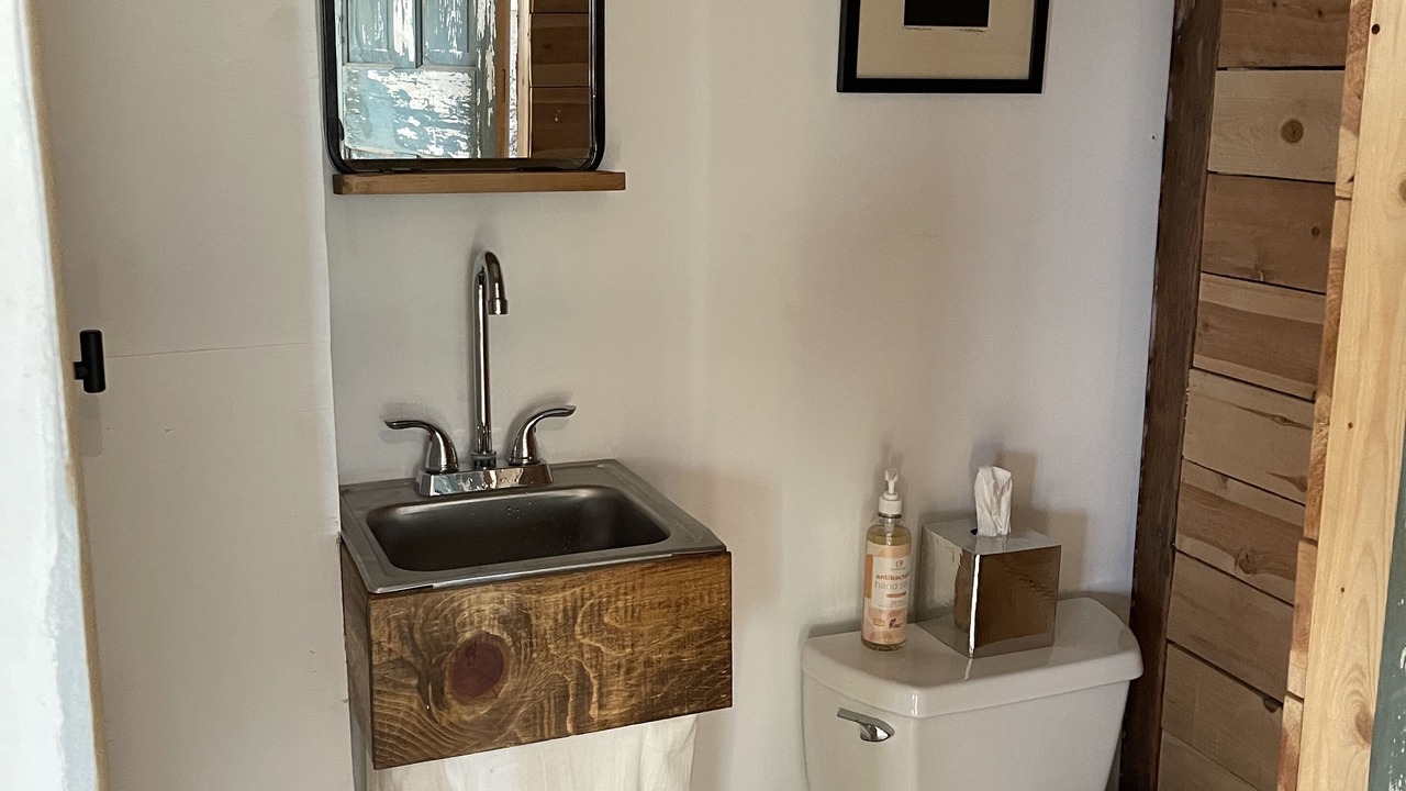 Photo of Bathroom in Cerrillos