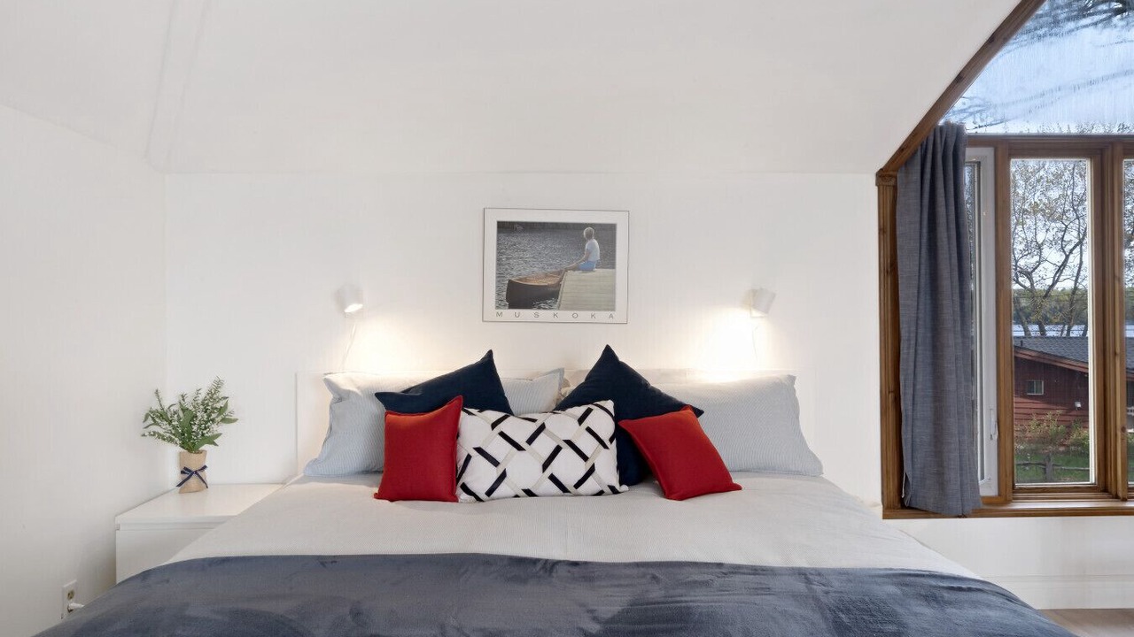 Photo of Bedroom in Bracebridge