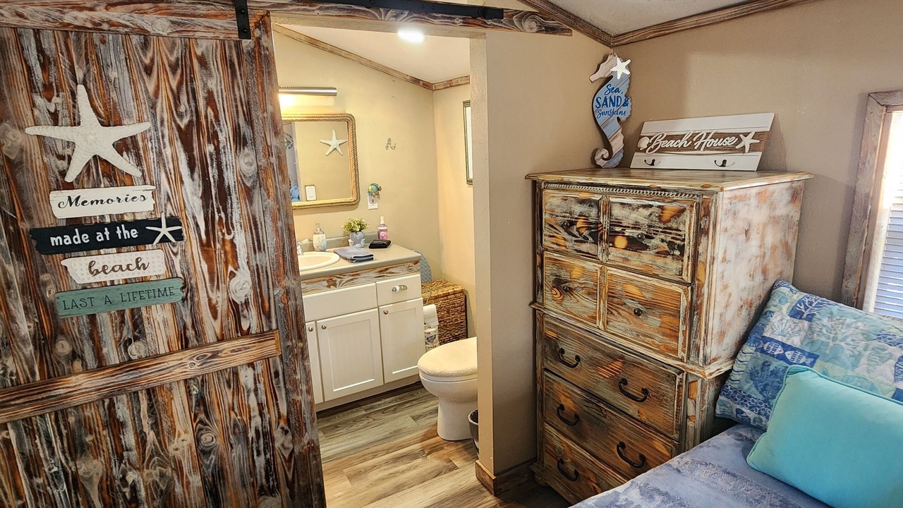 Photo of Bedroom in Perry