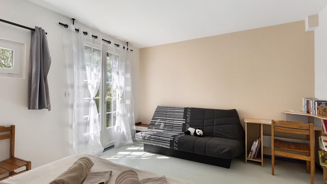 Photo of Bedroom in Noyant-Villages