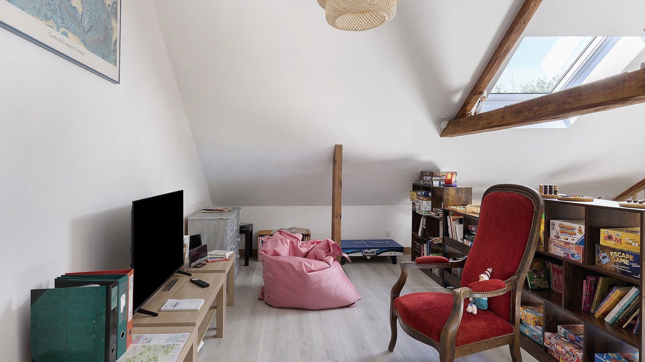 Photo of Bedroom in Noyant-Villages