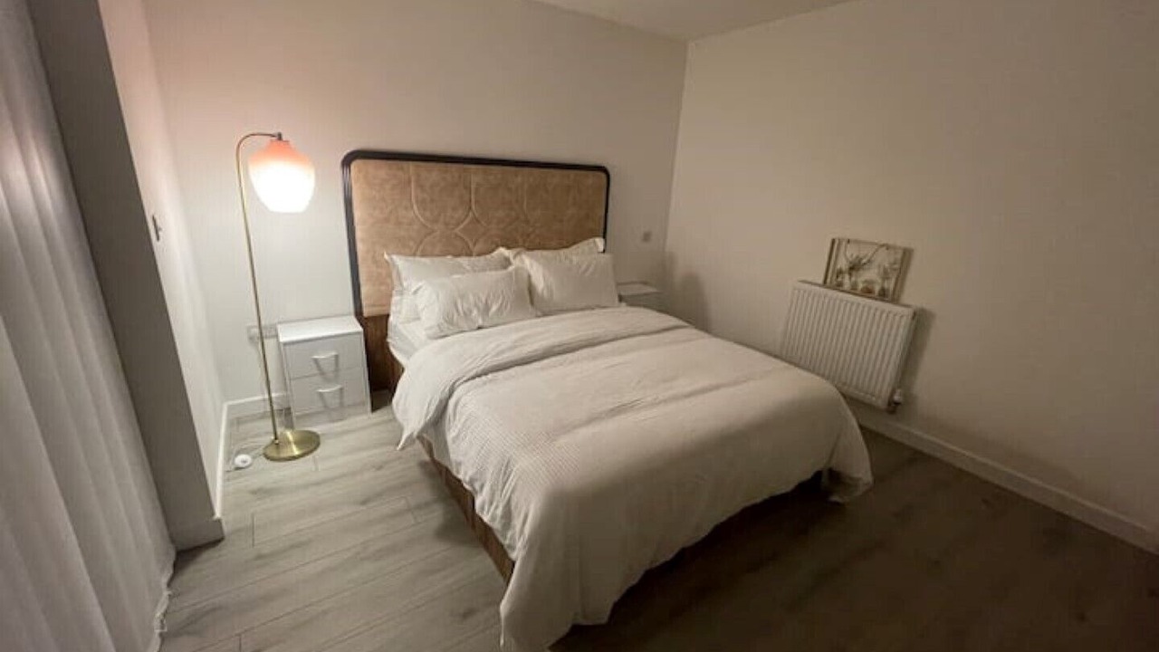 Photo of Bedroom in Headington