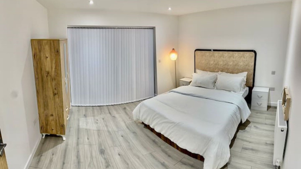 Photo of Bedroom in Headington