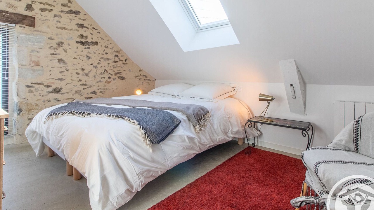 Photo of Bedroom in Val-du-Layon