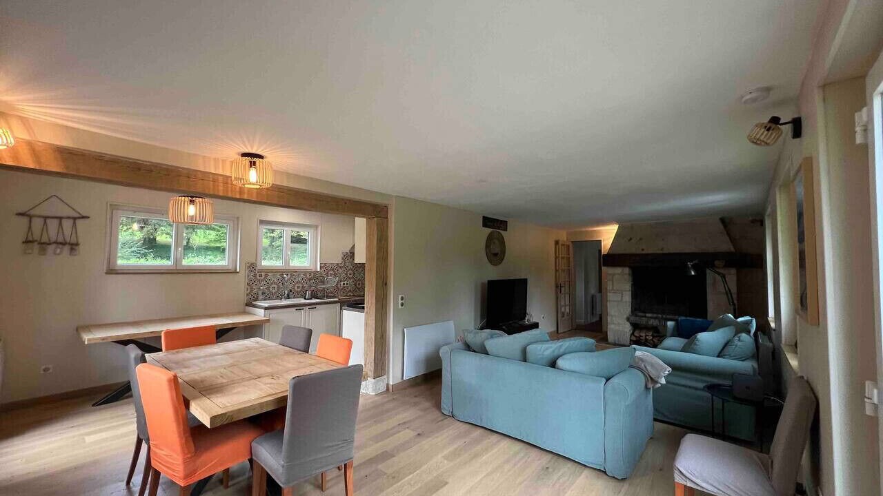Photo of Livingroom in Coudray-Rabut