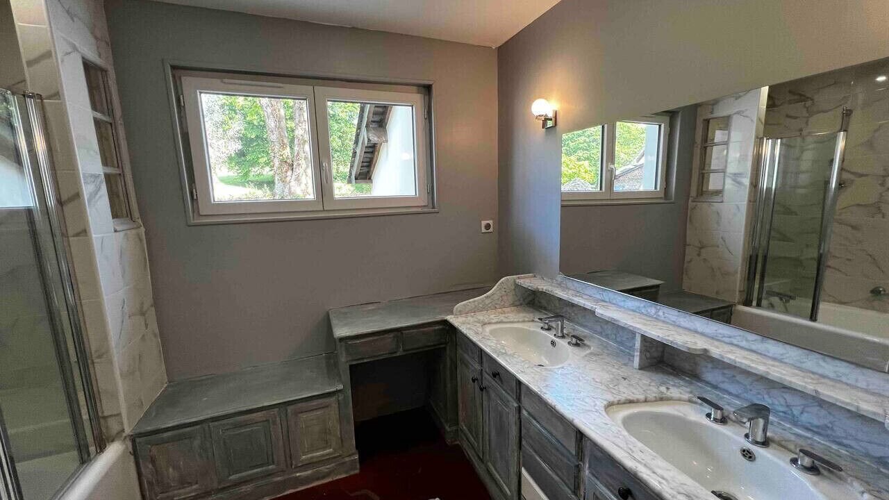 Photo of Bathroom in Coudray-Rabut