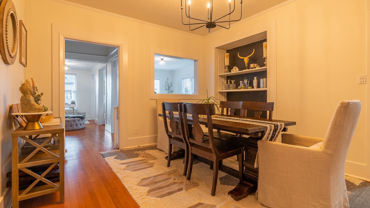 Photo of Others in The Bowl of Edmonds