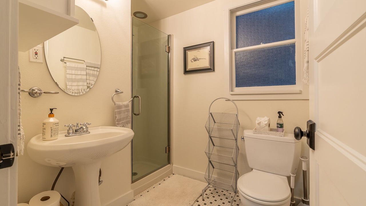 Photo of Bathroom in The Bowl of Edmonds