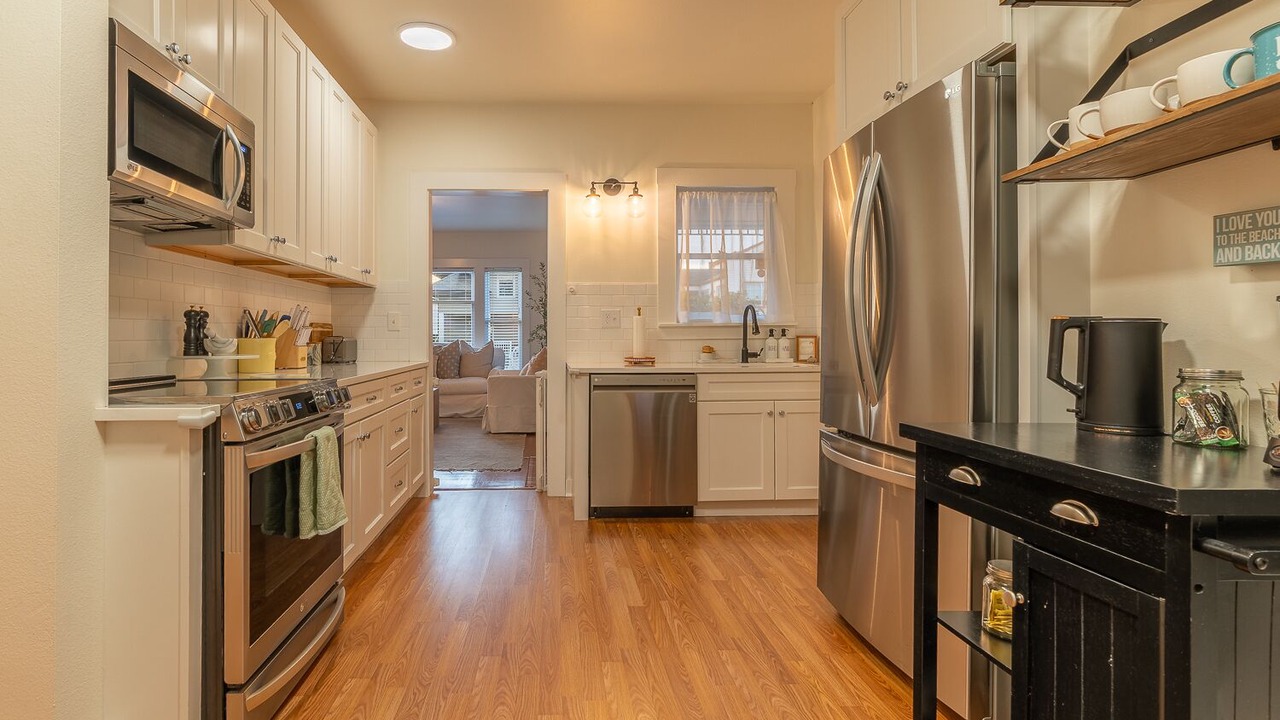 Photo of Kitchen in The Bowl of Edmonds