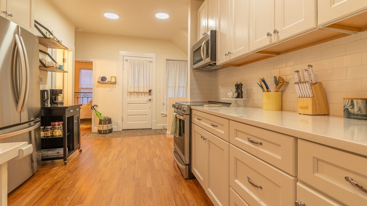 Photo of Kitchen in The Bowl of Edmonds