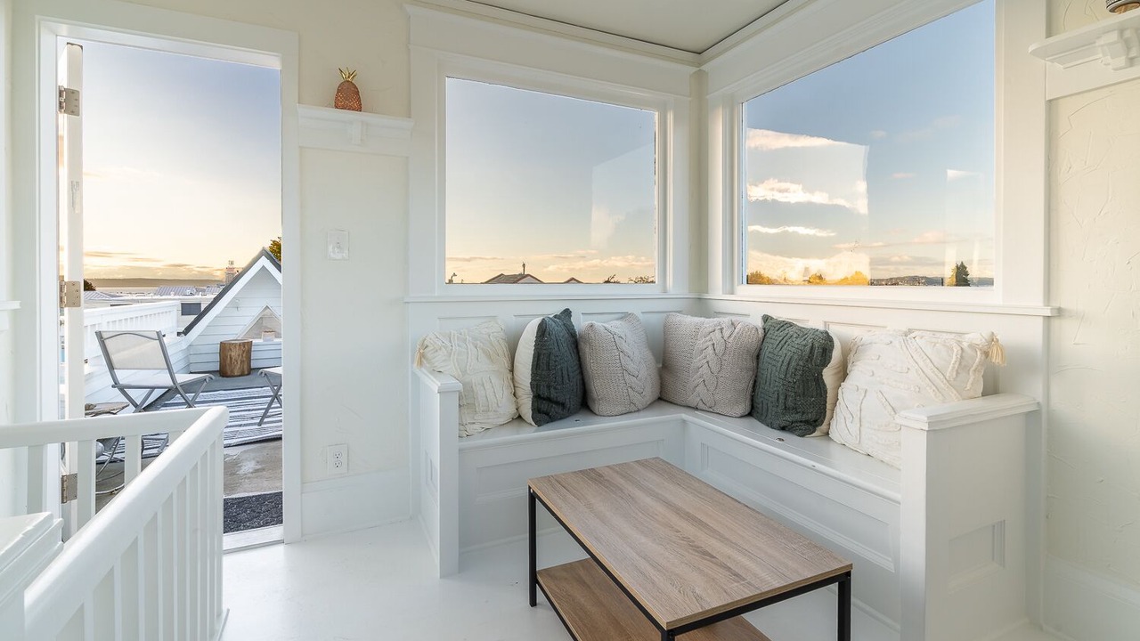 Photo of Others in The Bowl of Edmonds