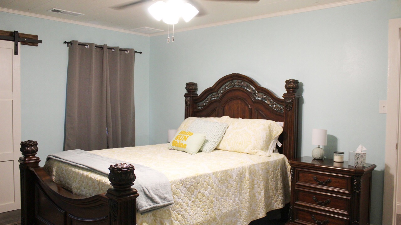 Photo of Bedroom in Montgomery