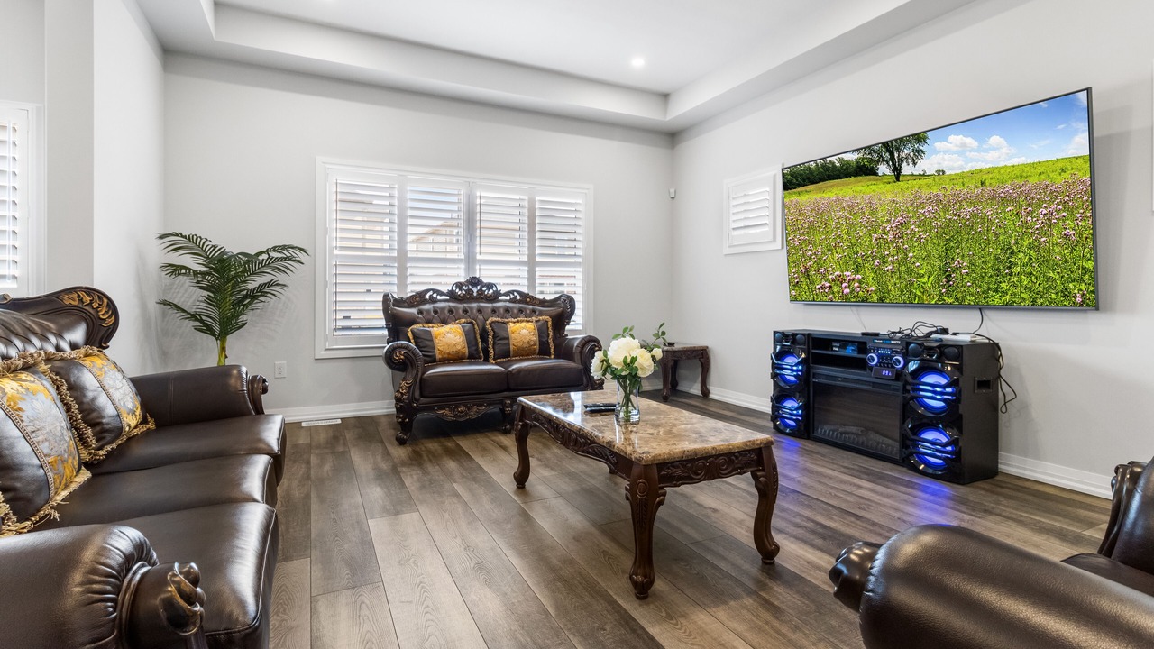 Photo of Livingroom in Niagara Falls