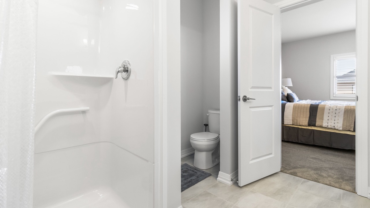 Photo of Bathroom in Niagara Falls