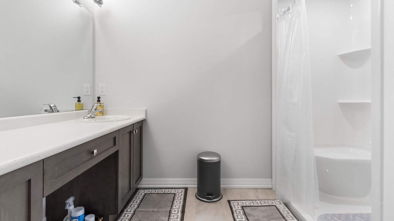Photo of Bathroom in Niagara Falls