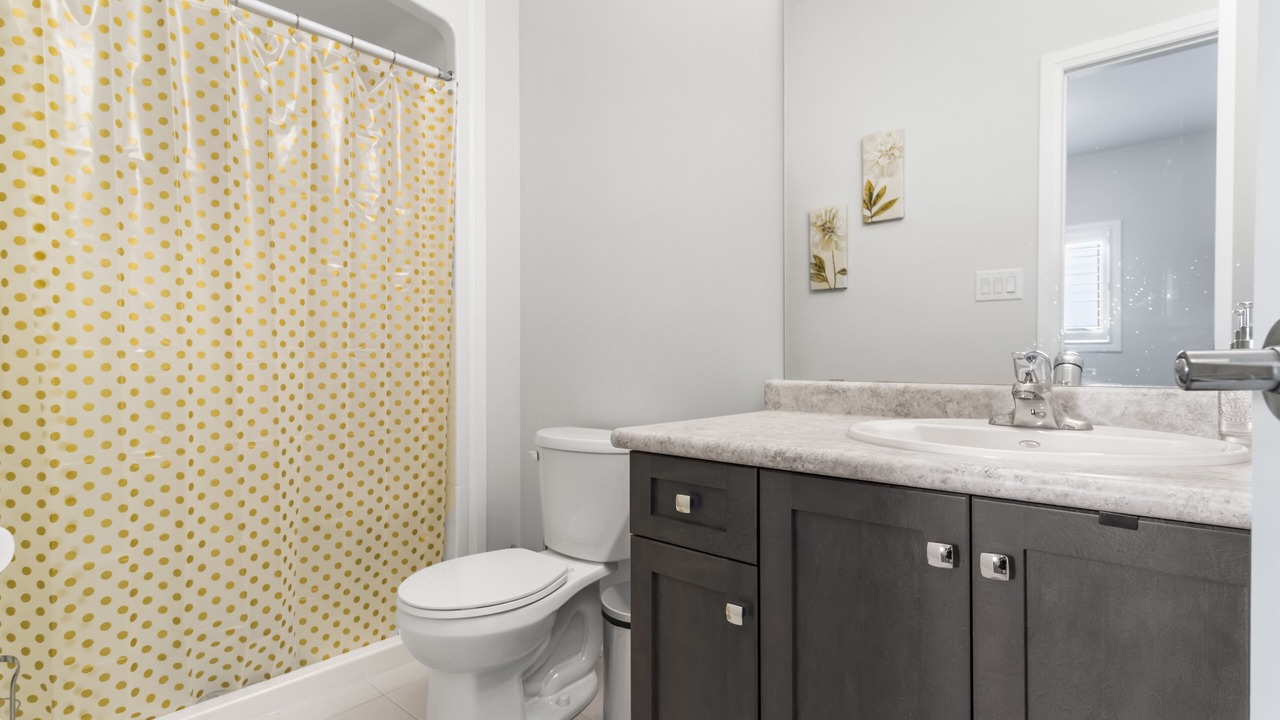 Photo of Bathroom in Niagara Falls