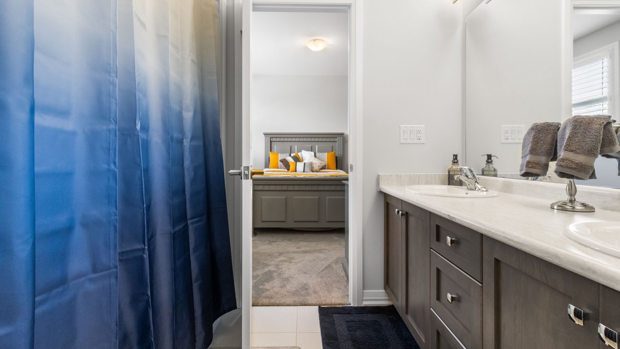 Photo of Bathroom in Niagara Falls