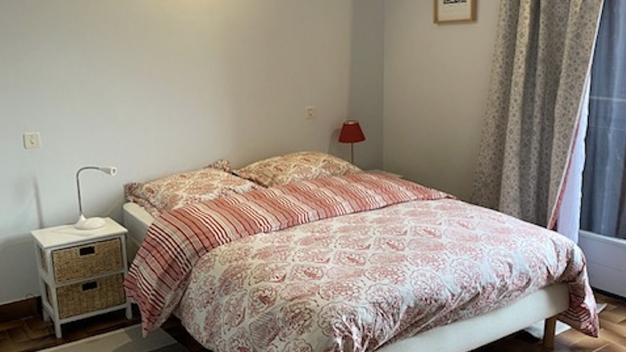 Photo of Bedroom in Gap