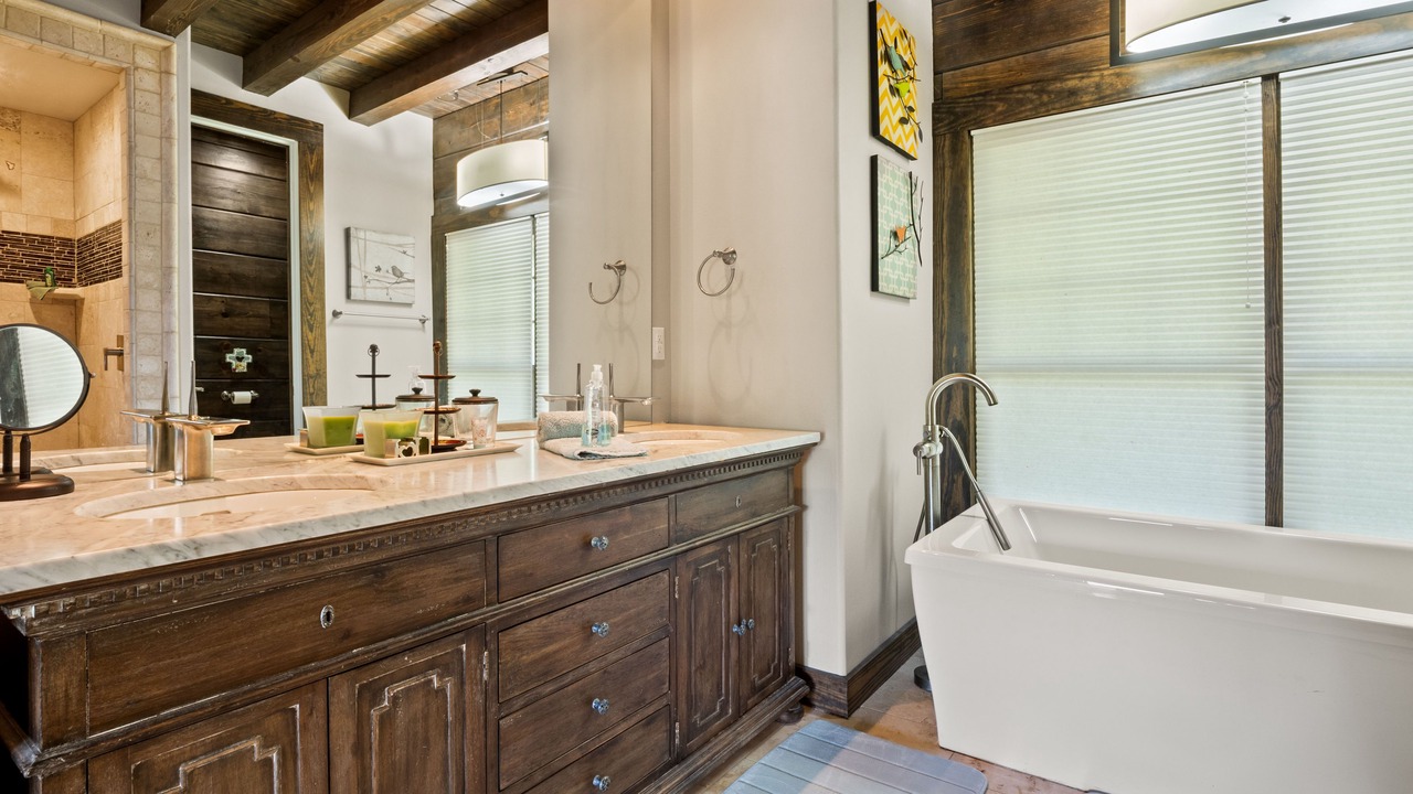 Photo of Bathroom in Negreet