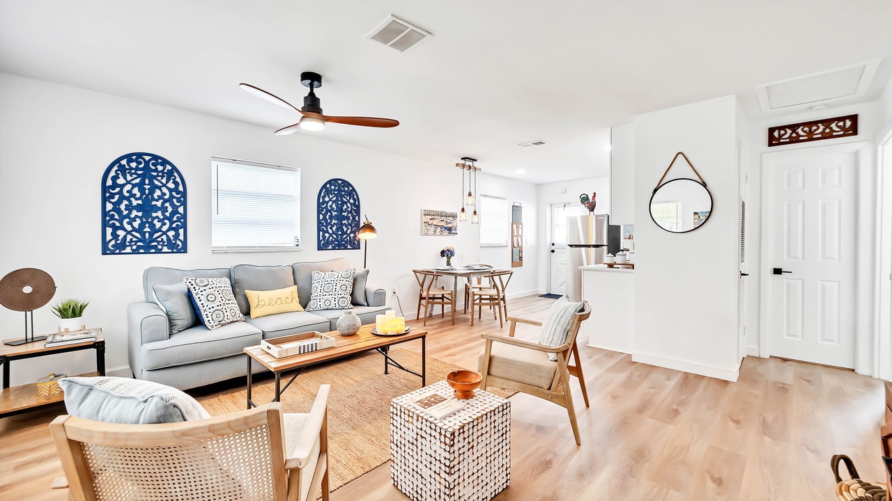 Photo of Livingroom in Whitney Beach