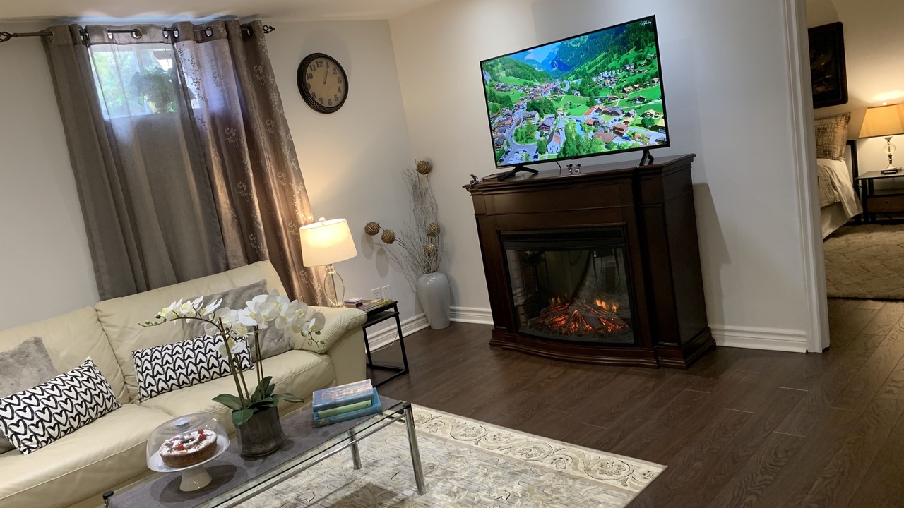 Photo of Livingroom in Richmond Hill