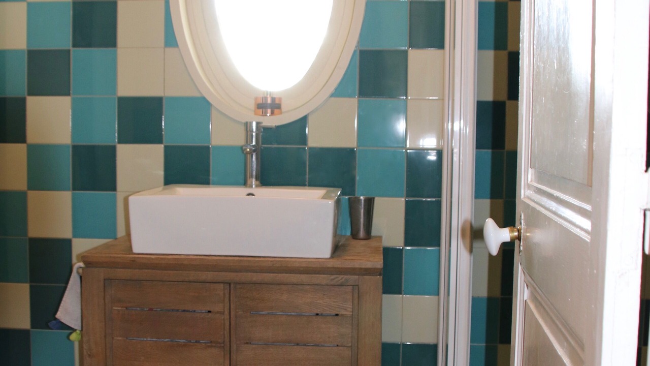 Photo of Bathroom in Cinq-Mars-la-Pile
