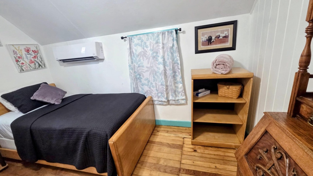 Photo of Bedroom in Mount Gretna Heights