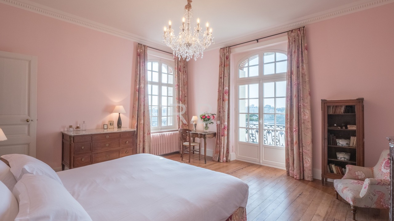 Photo of Bedroom in Dinard