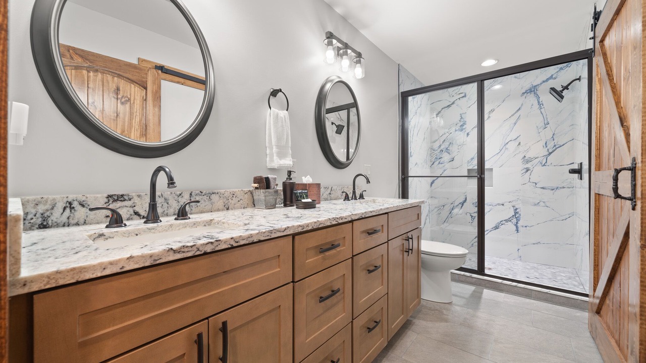 Photo of Bathroom in Skyland