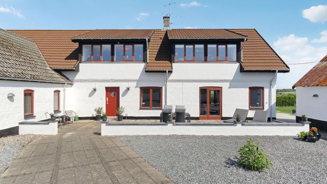 Photo of Others in Farso