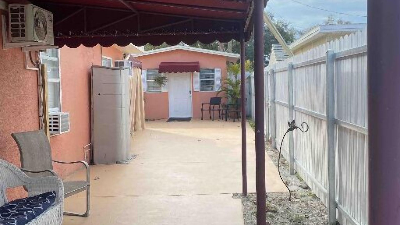 Photo of Patio Balcony in Town N County Park