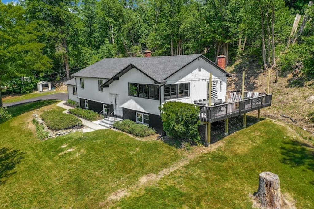 Photo of Outdoor in Brookfield