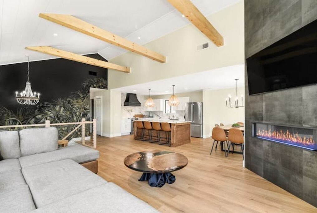 Photo of Livingroom in Brookfield