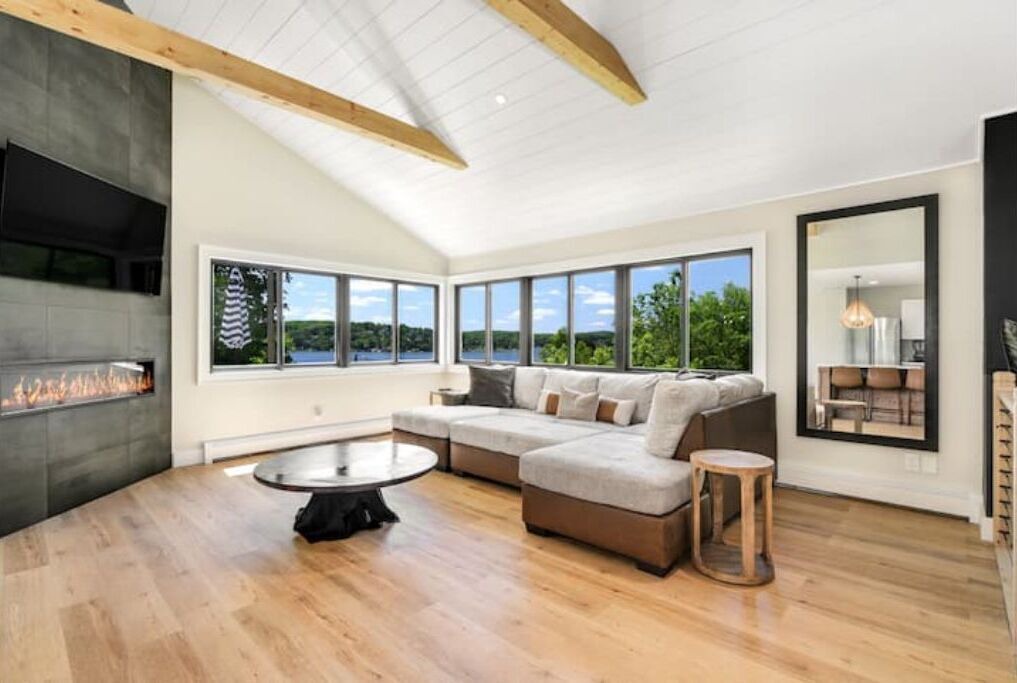 Photo of Livingroom in Brookfield
