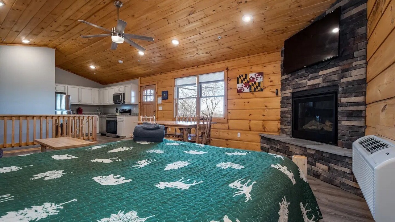 Photo of Bedroom in McHenry
