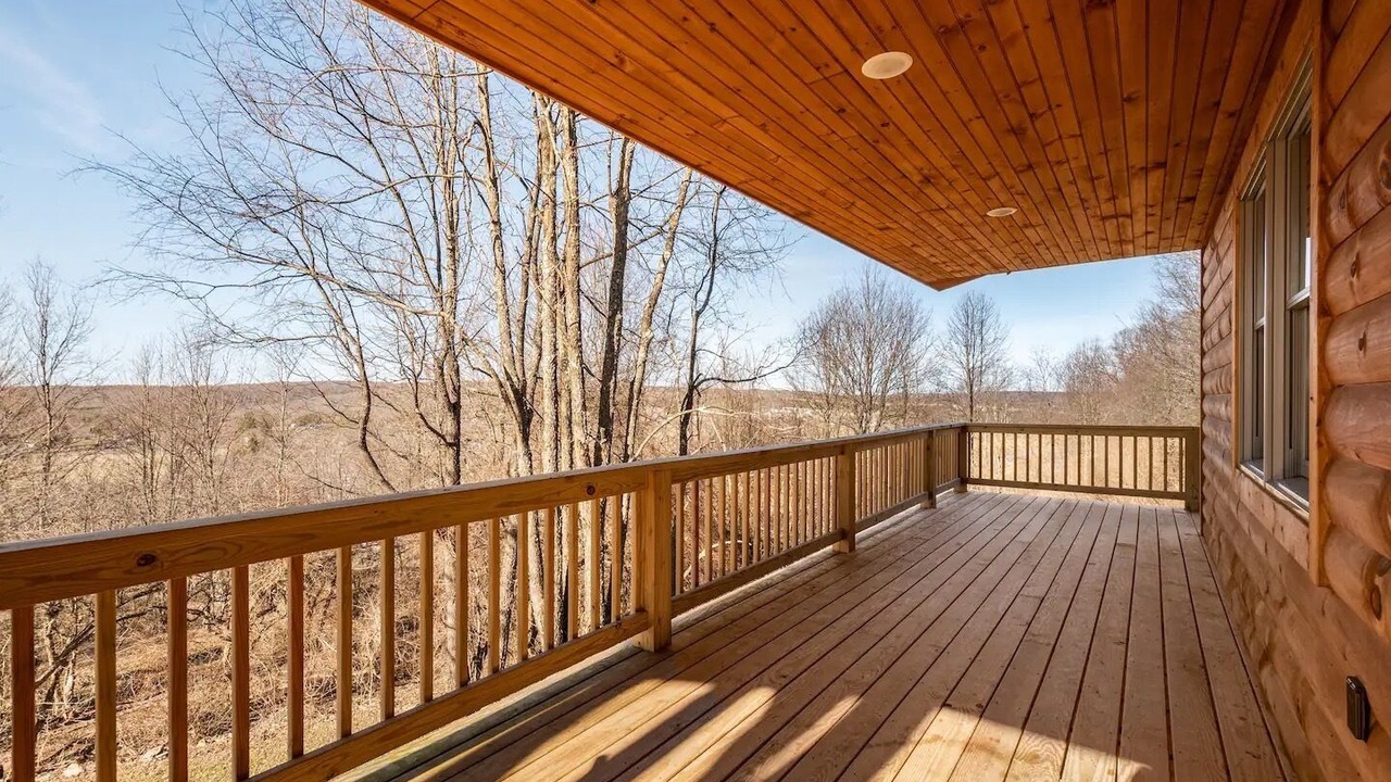 Photo of Patio Balcony in McHenry