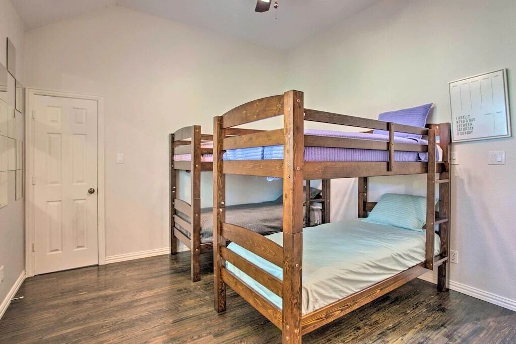 Photo of Bedroom in Allen